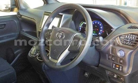 Buy Import Toyota Noah Other Car in Maputo in Maputo Buy Import Toyota Noah Other Car in Maputo in Maputo