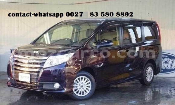 Comprar Importar Toyota Noah De outros Carro em Maputo em Maputo