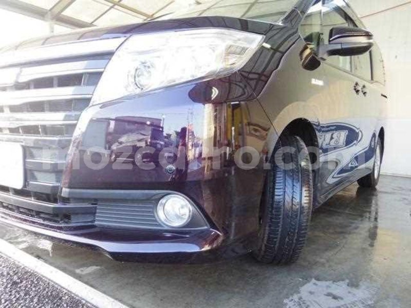 Big with watermark toyota noah maputo maputo 10624