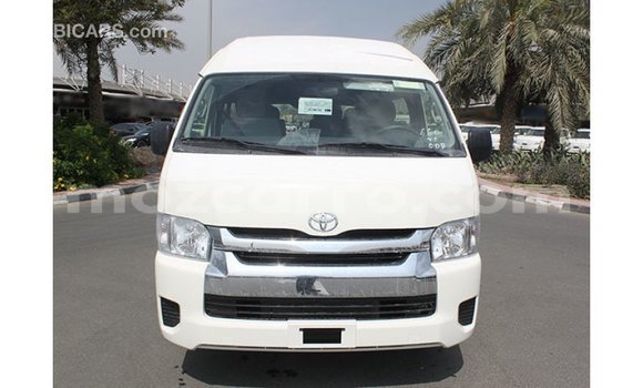 Comprar Importar Toyota Hiace Branco Carro em Import - Dubai em Cabo Delgado Comprar Importar Toyota Hiace Branco Carro em Import - Dubai em Cabo Delgado
