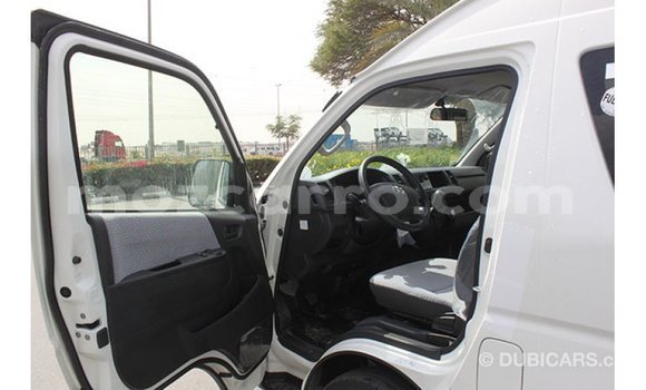 Comprar Importar Toyota Hiace Branco Carro em Import - Dubai em Cabo Delgado Comprar Importar Toyota Hiace Branco Carro em Import - Dubai em Cabo Delgado