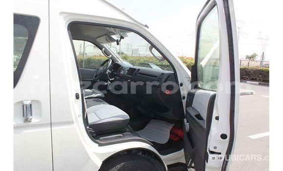 Comprar Importar Toyota Hiace Branco Carro em Import - Dubai em Cabo Delgado Comprar Importar Toyota Hiace Branco Carro em Import - Dubai em Cabo Delgado