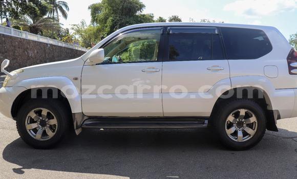 Comprar Novo Toyota Land Cruiser Prado Branco Carro em Maputo em Maputo Comprar Novo Toyota Land Cruiser Prado Branco Carro em Maputo em Maputo
