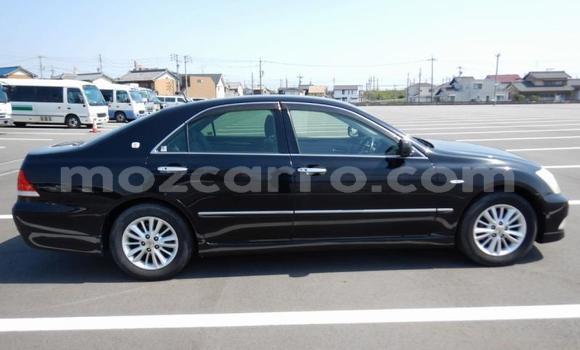 Tenga Imported Toyota Crown Zvimwe Mota in Maputo in Maputo Tenga Imported Toyota Crown Zvimwe Mota in Maputo in Maputo