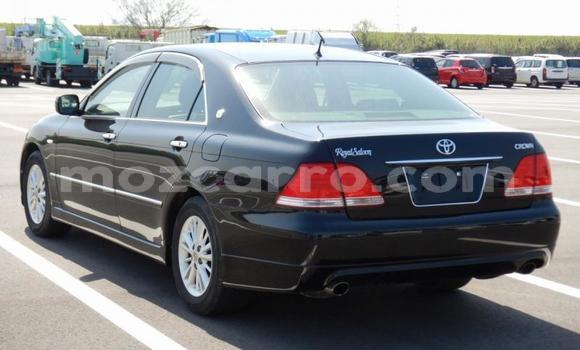 Tenga Imported Toyota Crown Zvimwe Mota in Maputo in Maputo Tenga Imported Toyota Crown Zvimwe Mota in Maputo in Maputo