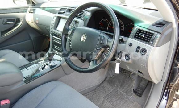 Tenga Imported Toyota Crown Zvimwe Mota in Maputo in Maputo Tenga Imported Toyota Crown Zvimwe Mota in Maputo in Maputo