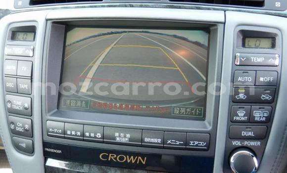 Tenga Imported Toyota Crown Zvimwe Mota in Maputo in Maputo Tenga Imported Toyota Crown Zvimwe Mota in Maputo in Maputo