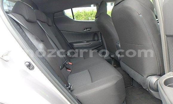 Tenga Imported Toyota C-HR Zvimwe Mota in Maputo in Maputo Tenga Imported Toyota C-HR Zvimwe Mota in Maputo in Maputo