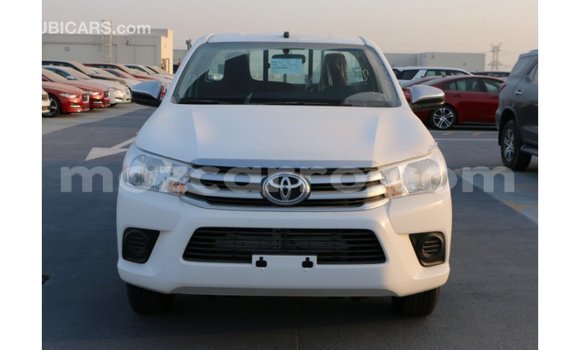 Comprar Importar Toyota Hilux Branco Carro em Import - Dubai em Cabo Delgado Comprar Importar Toyota Hilux Branco Carro em Import - Dubai em Cabo Delgado