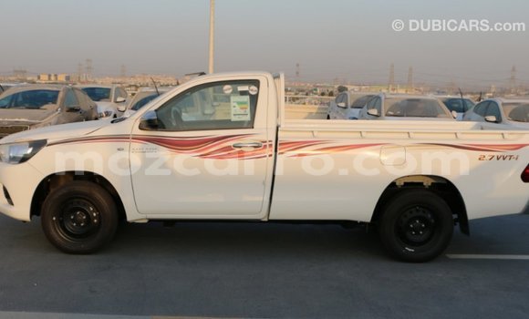 Comprar Importar Toyota Hilux Branco Carro em Import - Dubai em Cabo Delgado Comprar Importar Toyota Hilux Branco Carro em Import - Dubai em Cabo Delgado