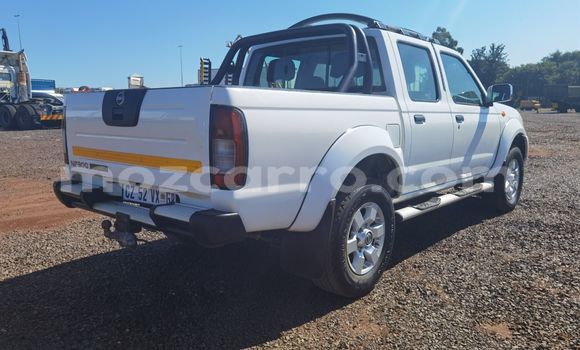Buy Used Nissan NP 300 White Car in Chemba in Sofala Buy Used Nissan NP 300 White Car in Chemba in Sofala