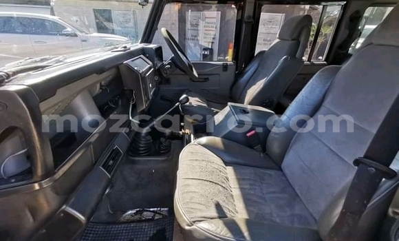 Buy Used Land Rover Defender Black Car in Boane in Maputo Buy Used Land Rover Defender Black Car in Boane in Maputo