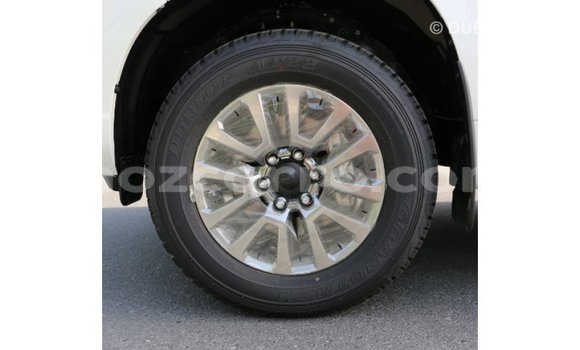 Tenga Imported Toyota Prado Chena Mota in Import - Dubai in Cabo Delgado Tenga Imported Toyota Prado Chena Mota in Import - Dubai in Cabo Delgado