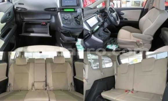 Buy Import Toyota Wish Other Car in Maputo in Maputo Buy Import Toyota Wish Other Car in Maputo in Maputo