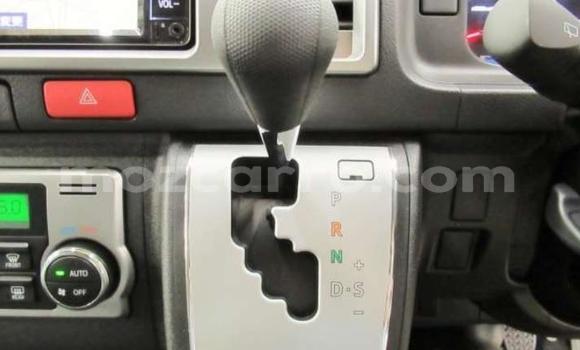 Nunua Imported Toyota Hiace Nyingine Gari ndani ya Maputo nchini Maputo Nunua Imported Toyota Hiace Nyingine Gari ndani ya Maputo nchini Maputo