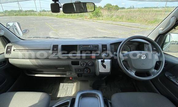 Tenga Imported Toyota Hiace Zvimwe Mota in Maputo in Maputo Tenga Imported Toyota Hiace Zvimwe Mota in Maputo in Maputo