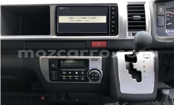 Tenga Imported Toyota Hiace Zvimwe Mota in Maputo in Maputo Tenga Imported Toyota Hiace Zvimwe Mota in Maputo in Maputo