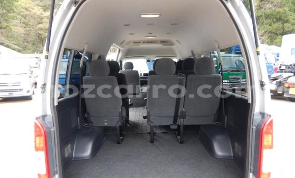 Buy Import Toyota Hiace Other Car in Maputo in Maputo Buy Import Toyota Hiace Other Car in Maputo in Maputo