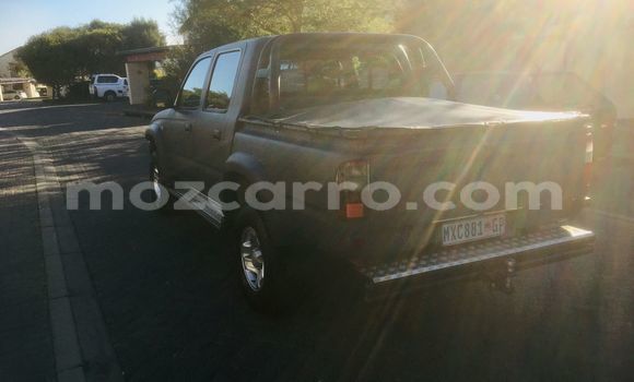 Tenga Tsaru Toyota Hilux Nhema Mota in Mabalane in Gaza Tenga Tsaru Toyota Hilux Nhema Mota in Mabalane in Gaza