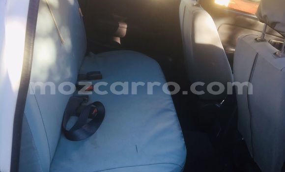 Tenga Tsaru Toyota Hilux Nhema Mota in Mabalane in Gaza Tenga Tsaru Toyota Hilux Nhema Mota in Mabalane in Gaza