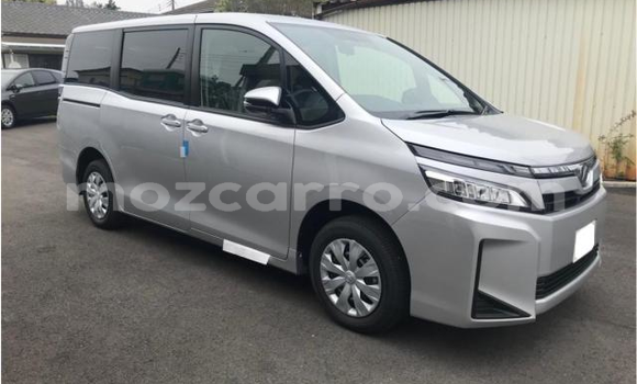 Nunua Imported Toyota Voxy Nyingine Gari ndani ya Maputo nchini Maputo Nunua Imported Toyota Voxy Nyingine Gari ndani ya Maputo nchini Maputo