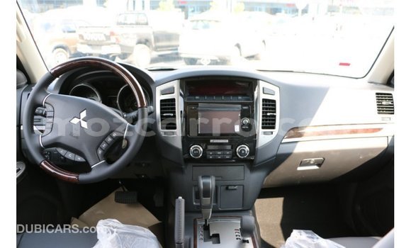Comprar Importar Mitsubishi Pajero Preto Carro em Import - Dubai em Cabo Delgado Comprar Importar Mitsubishi Pajero Preto Carro em Import - Dubai em Cabo Delgado