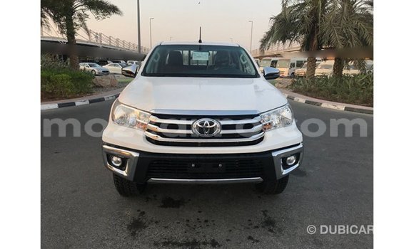 Comprar Importar Toyota Hilux Branco Carro em Import - Dubai em Cabo Delgado Comprar Importar Toyota Hilux Branco Carro em Import - Dubai em Cabo Delgado