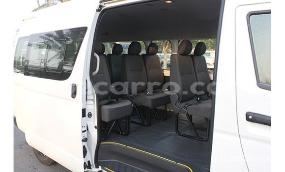 Comprar Importar Toyota Hiace Branco Carro em Import - Dubai em Cabo Delgado Comprar Importar Toyota Hiace Branco Carro em Import - Dubai em Cabo Delgado