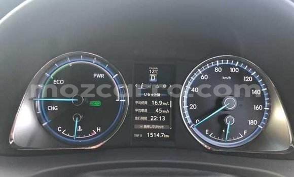 Buy Import Toyota Harrier White Car in Maputo in Maputo Buy Import Toyota Harrier White Car in Maputo in Maputo