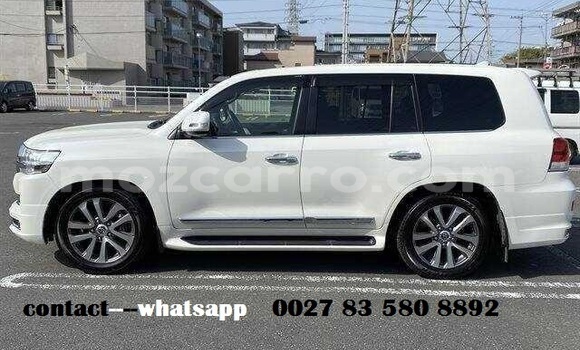 Comprar Importar Toyota Land Cruiser Branco Carro em Maputo em Maputo Comprar Importar Toyota Land Cruiser Branco Carro em Maputo em Maputo