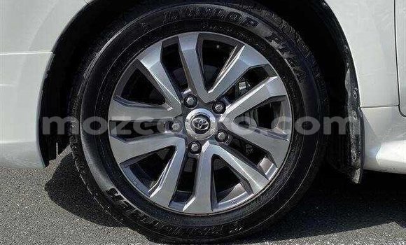 Comprar Importar Toyota Land Cruiser Branco Carro em Maputo em Maputo Comprar Importar Toyota Land Cruiser Branco Carro em Maputo em Maputo