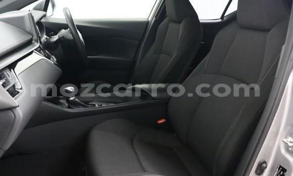 Buy Import Toyota C-HR Other Car in Maputo in Maputo Buy Import Toyota C-HR Other Car in Maputo in Maputo