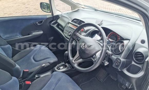 Comprar Usado Honda Jazz Prata Carro em Maputo em Maputo Comprar Usado Honda Jazz Prata Carro em Maputo em Maputo