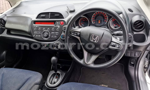 Comprar Usado Honda Jazz Prata Carro em Maputo em Maputo Comprar Usado Honda Jazz Prata Carro em Maputo em Maputo