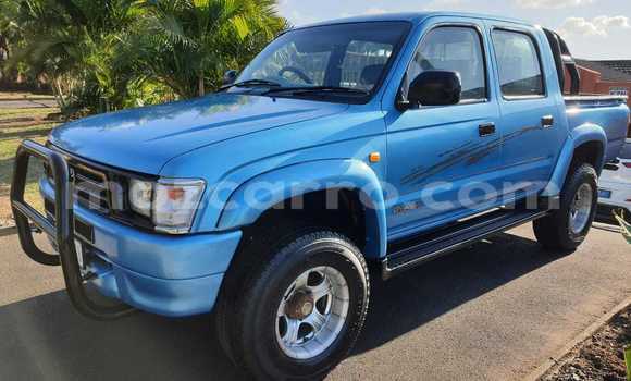 Buy Used Toyota Hilux Blue Car in Chemba in Sofala Buy Used Toyota Hilux Blue Car in Chemba in Sofala