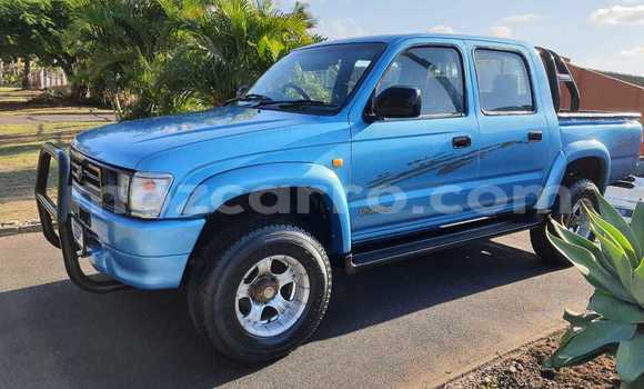 Tenga Tsaru Toyota Hilux Bhuruu Mota in Chemba in Sofala Tenga Tsaru Toyota Hilux Bhuruu Mota in Chemba in Sofala