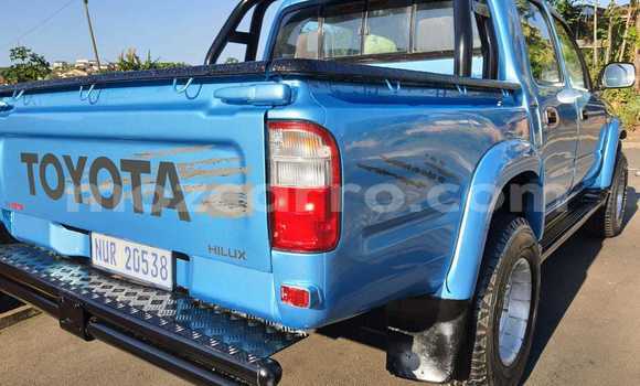 Tenga Tsaru Toyota Hilux Bhuruu Mota in Chemba in Sofala Tenga Tsaru Toyota Hilux Bhuruu Mota in Chemba in Sofala