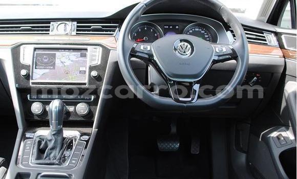 Nunua Imported Volkswagen Passat Nyeupe Gari ndani ya Maputo nchini Maputo Nunua Imported Volkswagen Passat Nyeupe Gari ndani ya Maputo nchini Maputo