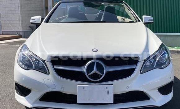 Comprar Importar Mercedes-Benz E-Classe Branco Carro em Maputo em Maputo Comprar Importar Mercedes-Benz E-Classe Branco Carro em Maputo em Maputo
