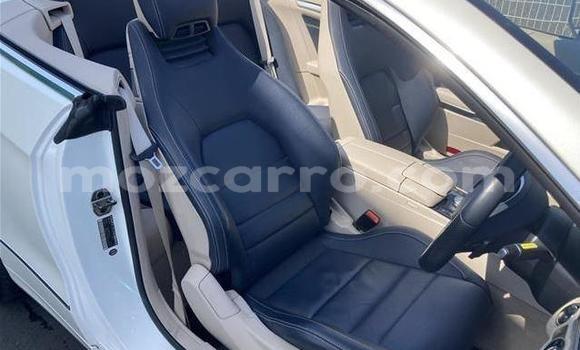 Comprar Importar Mercedes-Benz E-Classe Branco Carro em Maputo em Maputo Comprar Importar Mercedes-Benz E-Classe Branco Carro em Maputo em Maputo