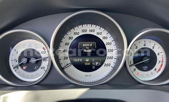 Comprar Importar Mercedes-Benz E-Classe Branco Carro em Maputo em Maputo Comprar Importar Mercedes-Benz E-Classe Branco Carro em Maputo em Maputo