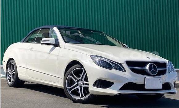 Comprar Importar Mercedes-Benz E-Classe Branco Carro em Maputo em Maputo Comprar Importar Mercedes-Benz E-Classe Branco Carro em Maputo em Maputo