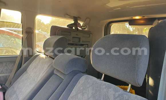 Nunua Ilio tumika Toyota Land Cruiser Prado Nyeupe Gari ndani ya Mocambique nchini Nampula Nunua Ilio tumika Toyota Land Cruiser Prado Nyeupe Gari ndani ya Mocambique nchini Nampula