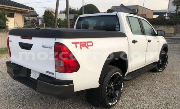Nunua Imported Toyota Hilux Nyingine Gari ndani ya Maputo nchini Maputo Nunua Imported Toyota Hilux Nyingine Gari ndani ya Maputo nchini Maputo