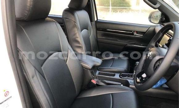 Nunua Imported Toyota Hilux Nyingine Gari ndani ya Maputo nchini Maputo Nunua Imported Toyota Hilux Nyingine Gari ndani ya Maputo nchini Maputo