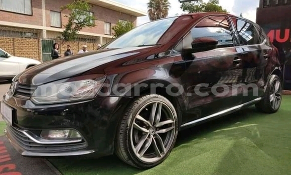 Nunua Ilio tumika Volkswagen Polo Nyeusi Gari ndani ya Mocambique nchini Nampula Nunua Ilio tumika Volkswagen Polo Nyeusi Gari ndani ya Mocambique nchini Nampula