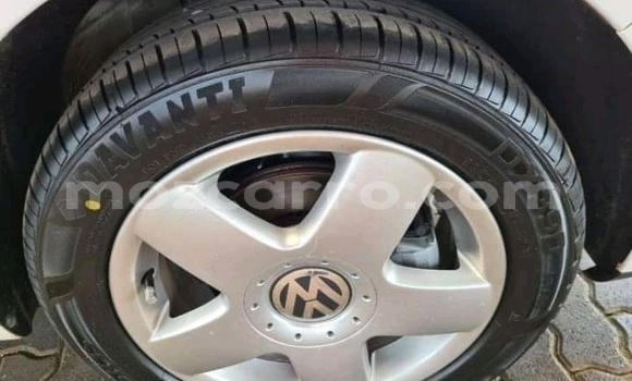 Nunua Ilio tumika Volkswagen Polo Nyeupe Gari ndani ya Mocambique nchini Nampula Nunua Ilio tumika Volkswagen Polo Nyeupe Gari ndani ya Mocambique nchini Nampula