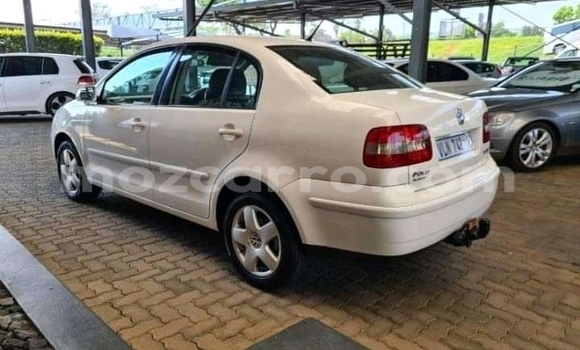 Nunua Ilio tumika Volkswagen Polo Nyeupe Gari ndani ya Mocambique nchini Nampula Nunua Ilio tumika Volkswagen Polo Nyeupe Gari ndani ya Mocambique nchini Nampula
