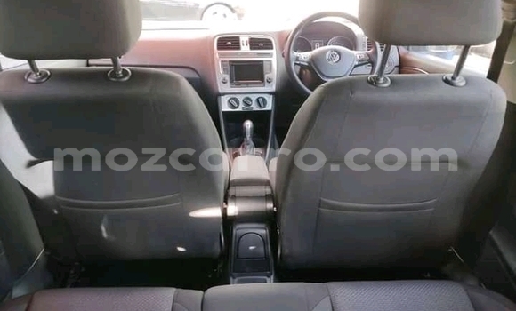 Nunua Ilio tumika Volkswagen Polo Nyeupe Gari ndani ya Mocambique nchini Nampula Nunua Ilio tumika Volkswagen Polo Nyeupe Gari ndani ya Mocambique nchini Nampula