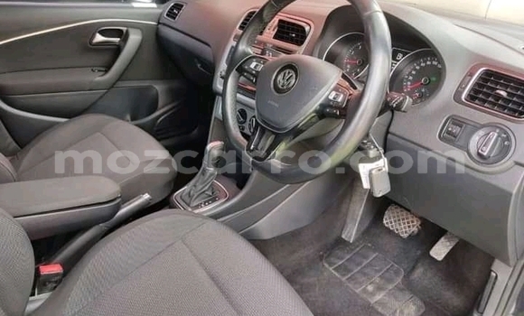 Nunua Ilio tumika Volkswagen Polo Nyeupe Gari ndani ya Mocambique nchini Nampula Nunua Ilio tumika Volkswagen Polo Nyeupe Gari ndani ya Mocambique nchini Nampula